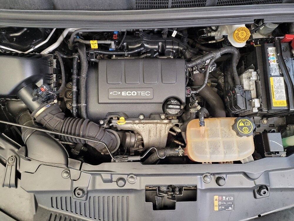 2020 Chevrolet Trax in Maple Heights, OH 44137 - 18095274 30