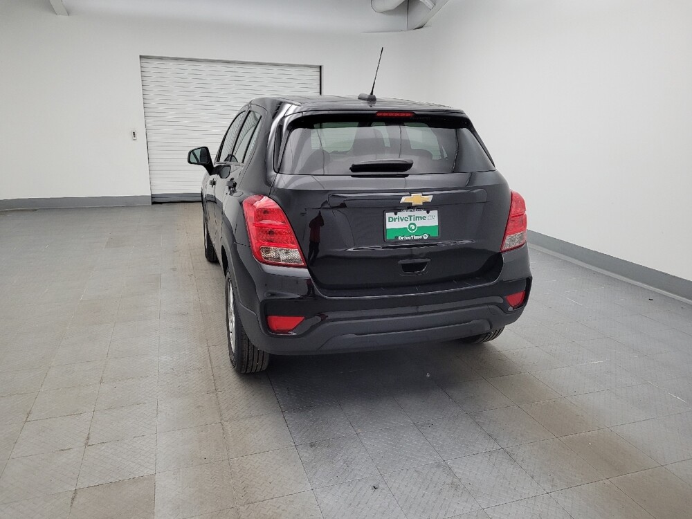 2020 Chevrolet Trax in Maple Heights, OH 44137 - 18095274 6