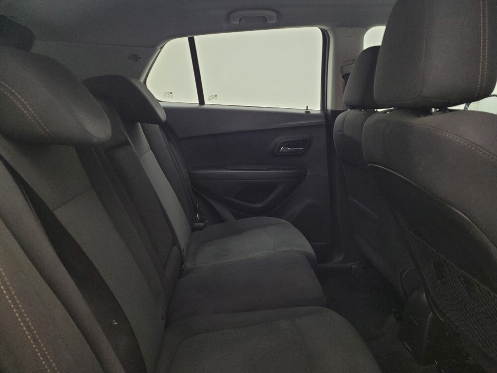 2020 Chevrolet Trax in Maple Heights, OH 44137 - 18095274 19