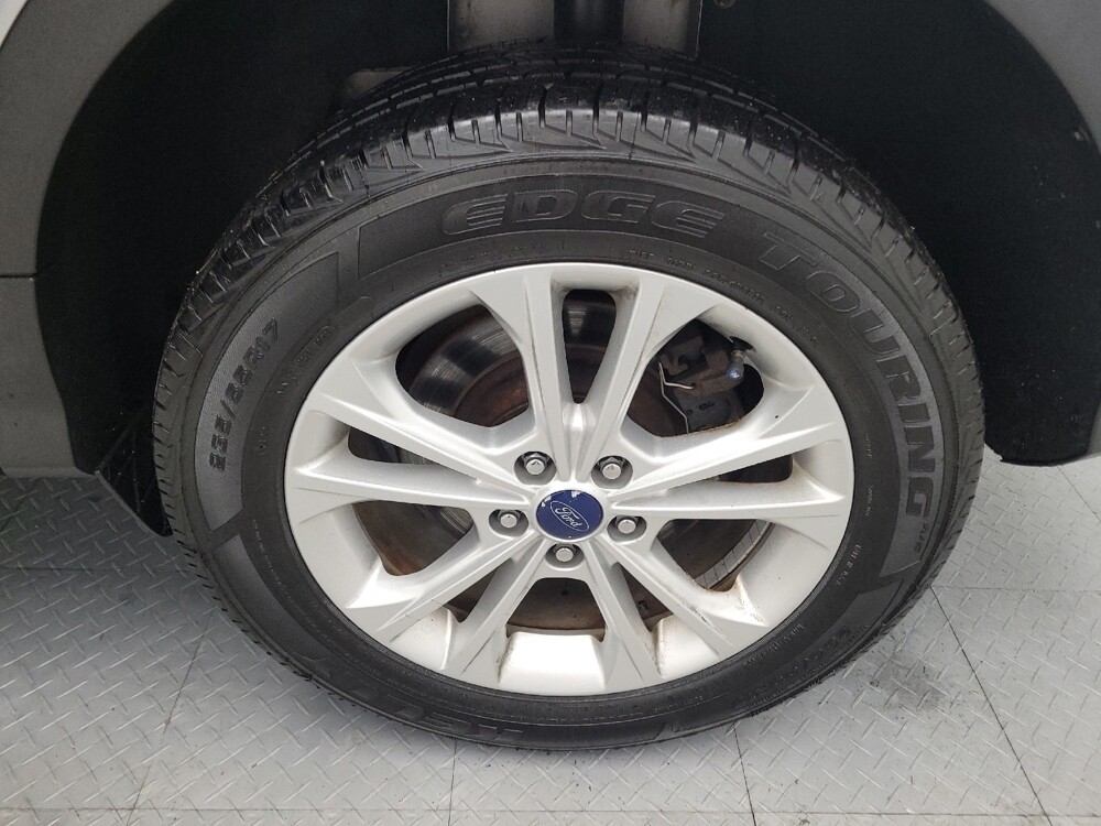 2017 Ford Escape in Maple Heights, OH 44137 - 18095279 31