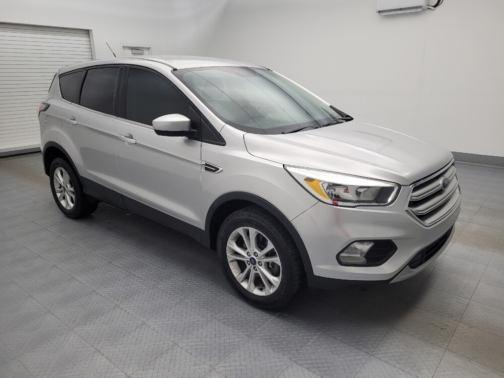 2017 Ford Escape in Maple Heights, OH 44137 - 18095279 11