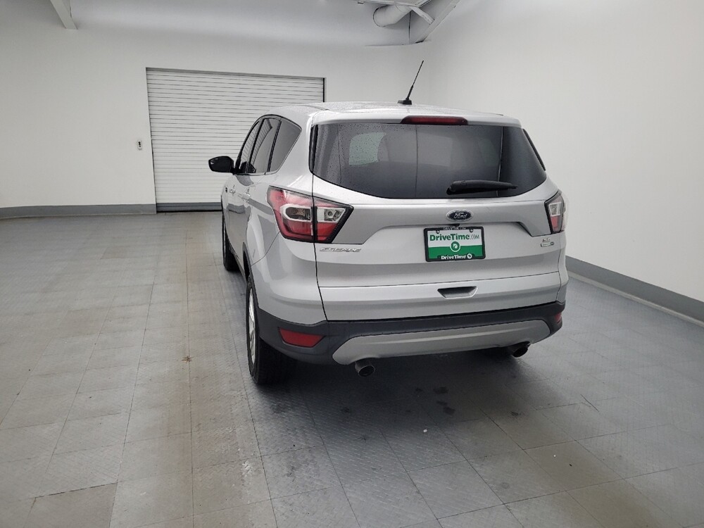 2017 Ford Escape in Maple Heights, OH 44137 - 18095279 6