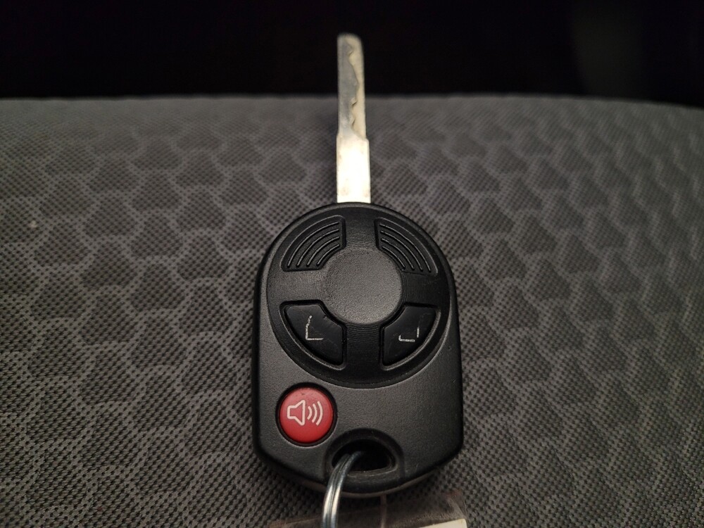 2017 Ford Escape in Maple Heights, OH 44137 - 18095279 32