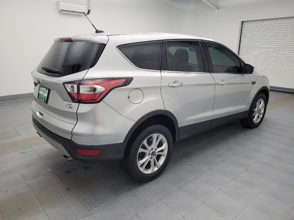 2017 Ford Escape in Maple Heights, OH 44137 - 18095279 10