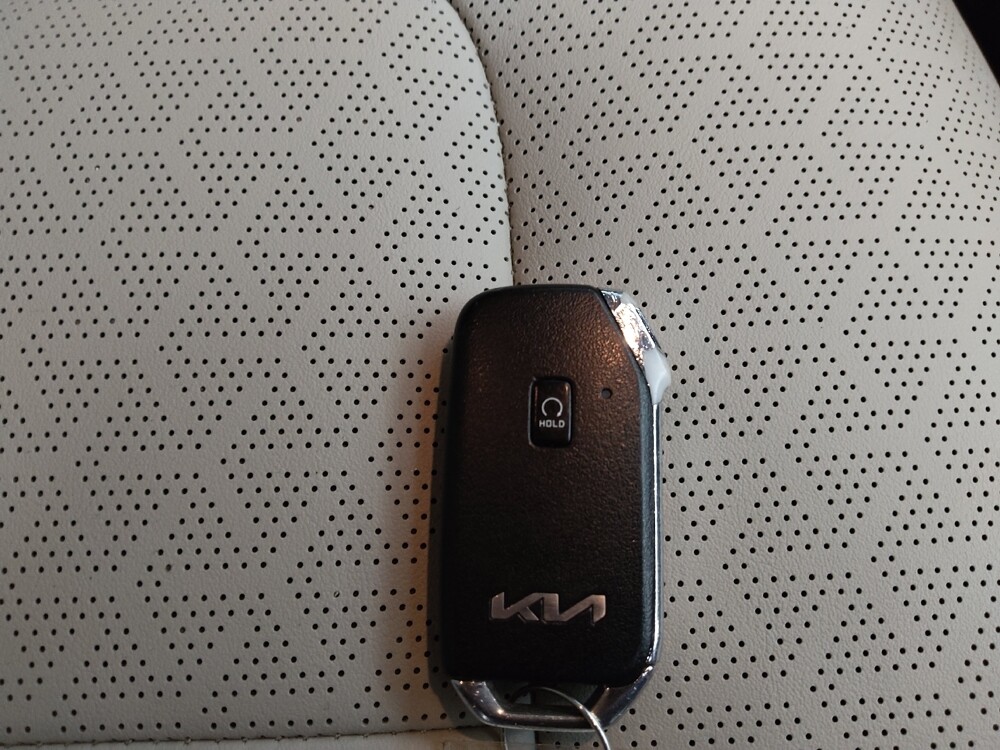 2022 Kia Sorento in Des Moines, IA 50310 - 18095285 32