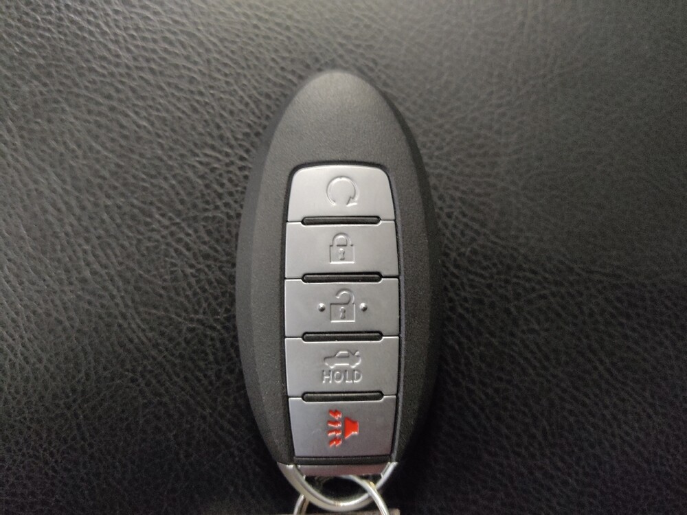 2019 Nissan Pathfinder in Lakeland, FL 33815 - 18095286 32