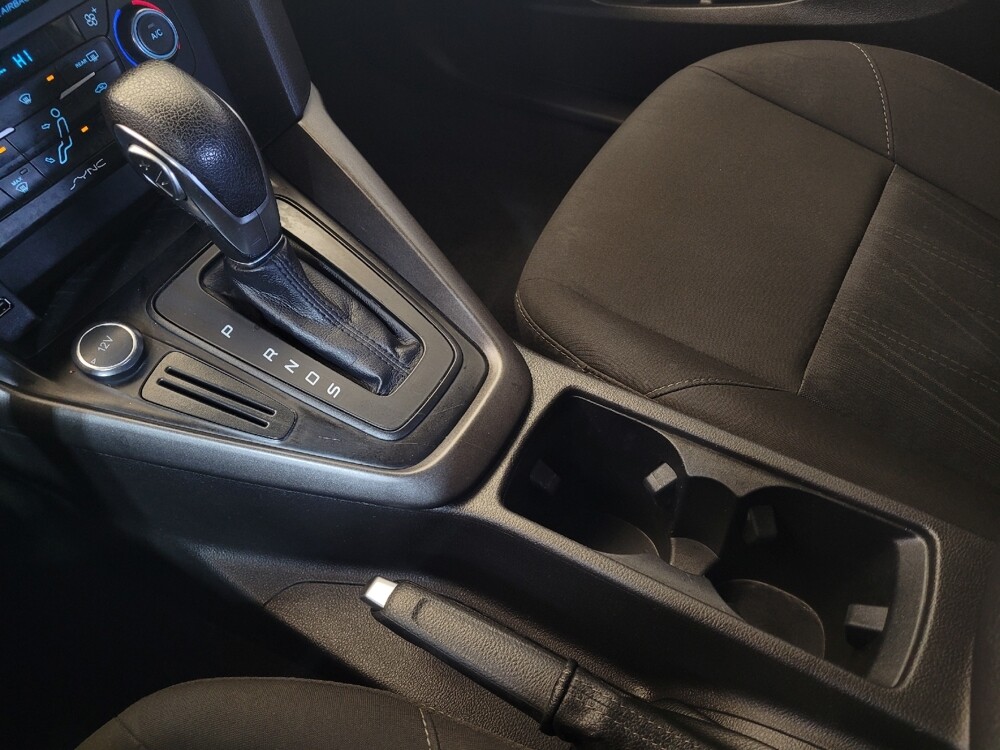 2017 Ford Focus in Maple Heights, OH 44137 - 18095298 26