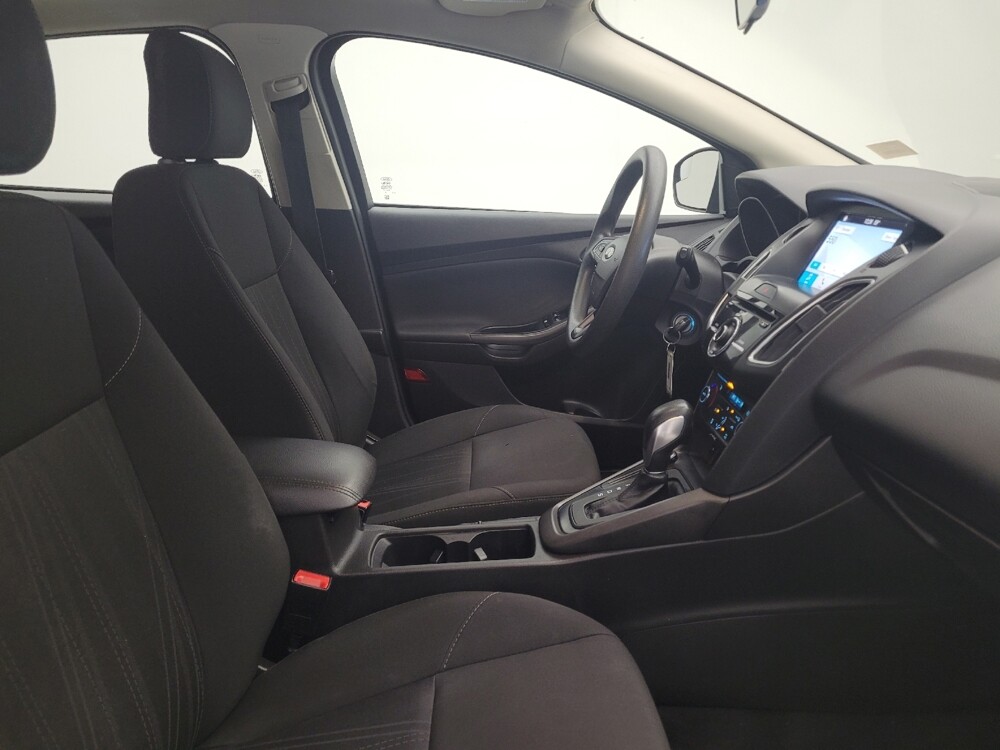 2017 Ford Focus in Maple Heights, OH 44137 - 18095298 21