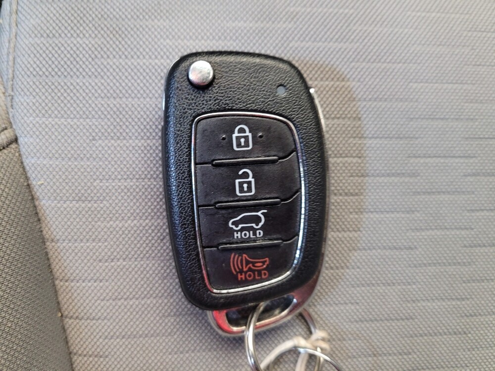 2019 Hyundai Tucson in Maple Heights, OH 44137 - 18095300 32