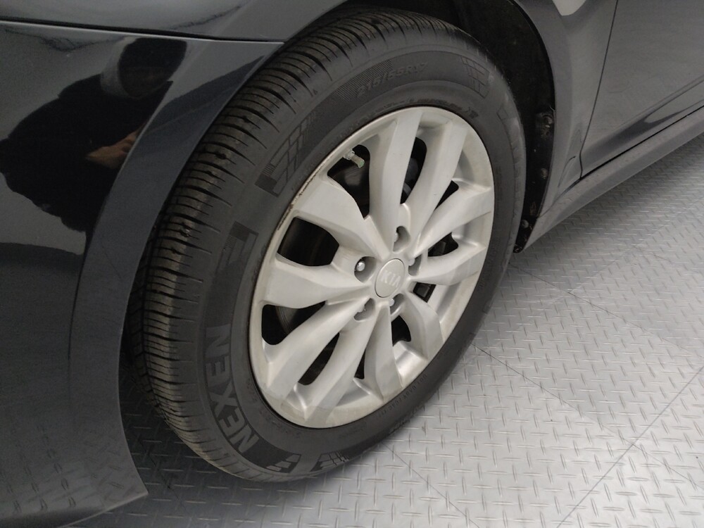 2015 Kia Optima in Topeka, KS 66611 - 18095302 31