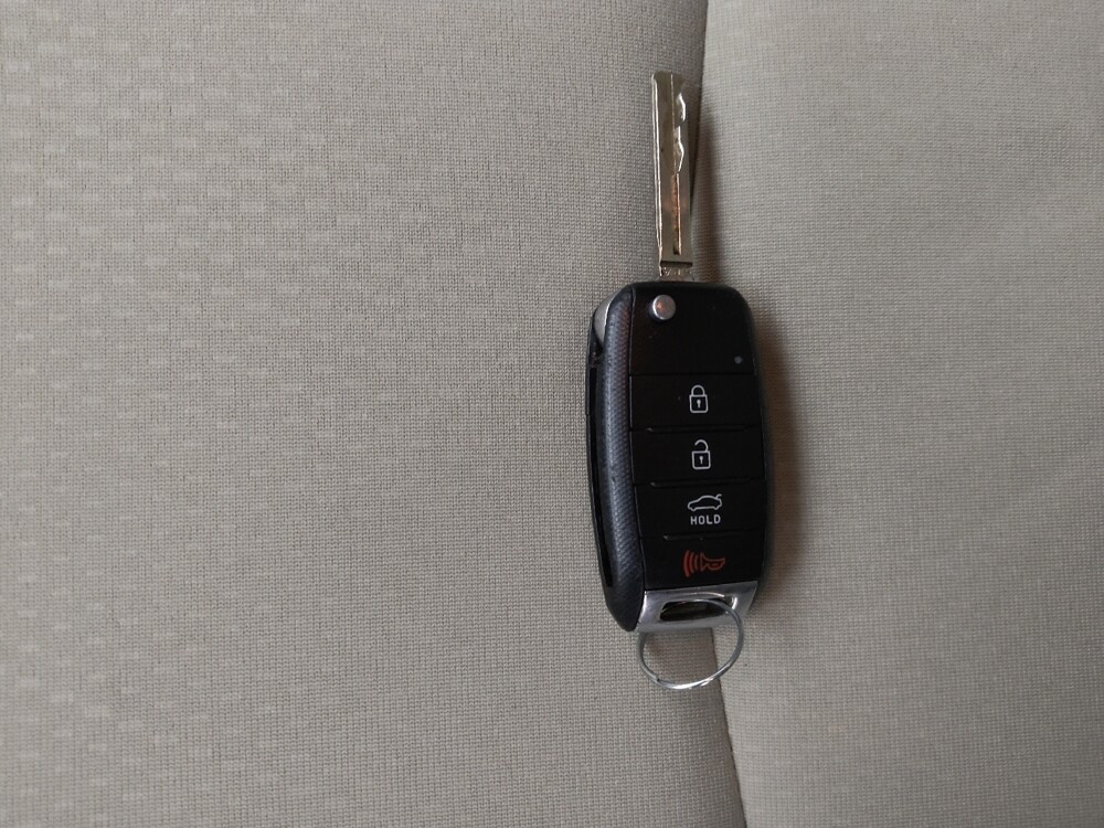 2015 Kia Optima in Topeka, KS 66611 - 18095302 32