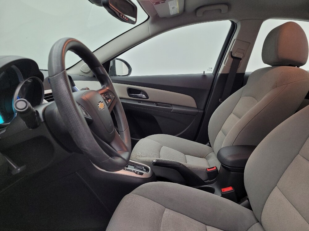 2015 Chevrolet Cruze in Toledo, OH 43617 - 18095305 17