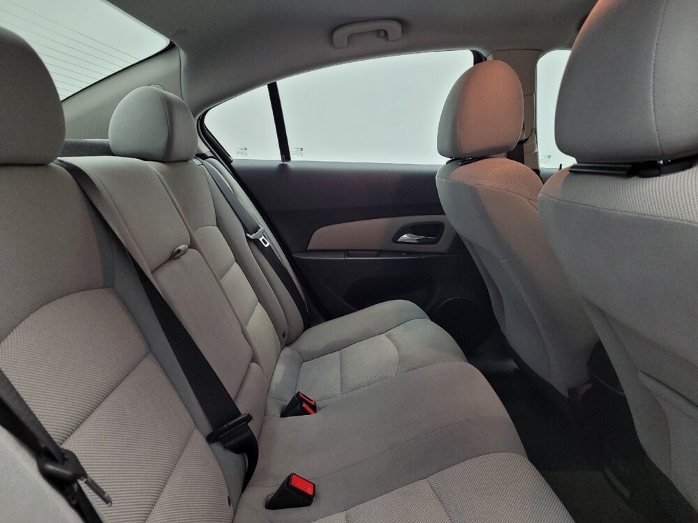 2015 Chevrolet Cruze in Toledo, OH 43617 - 18095305 19