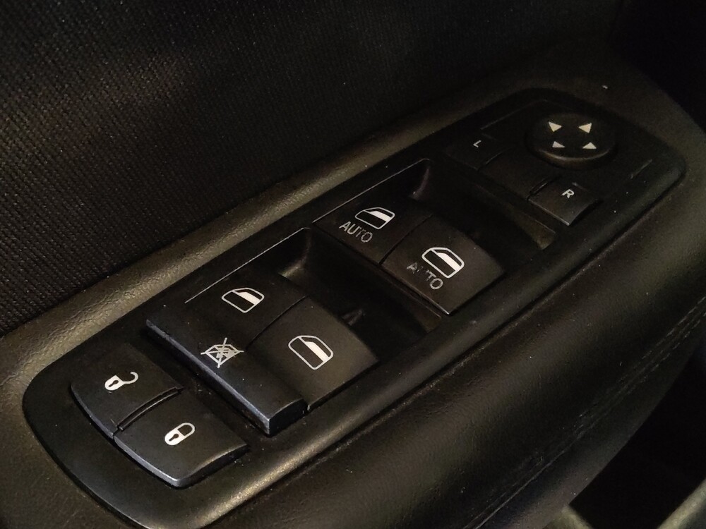 2016 Chrysler 200 in Kissimmee, FL 34744 - 18095307 27