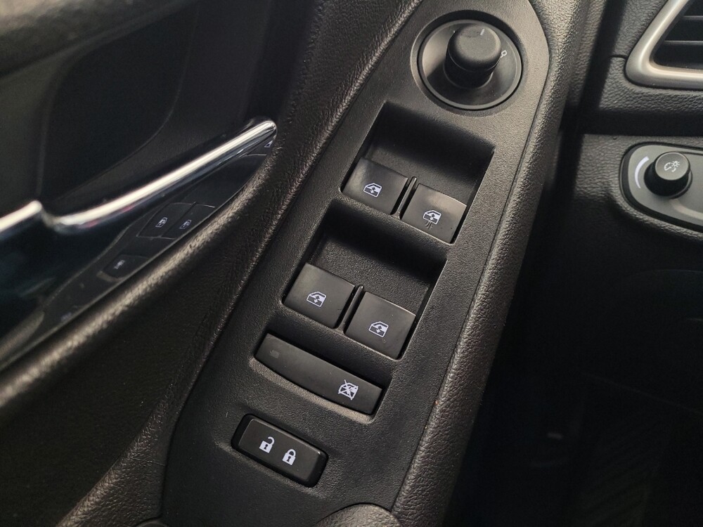 2020 Chevrolet Trax in Miamisburg, OH 45342 - 18095320 27