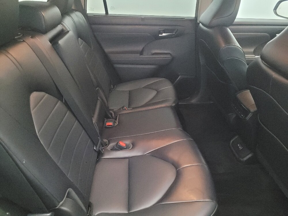 2022 Toyota Highlander in Chesapeake, VA 23320 - 18095321 19