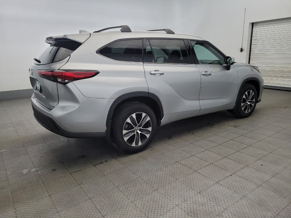 2022 Toyota Highlander in Chesapeake, VA 23320 - 18095321 10
