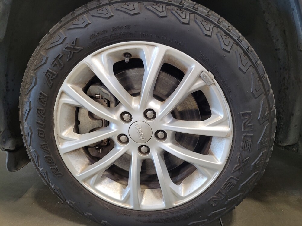 2019 Jeep Cherokee in Sacramento, CA 95821 - 18095327 31