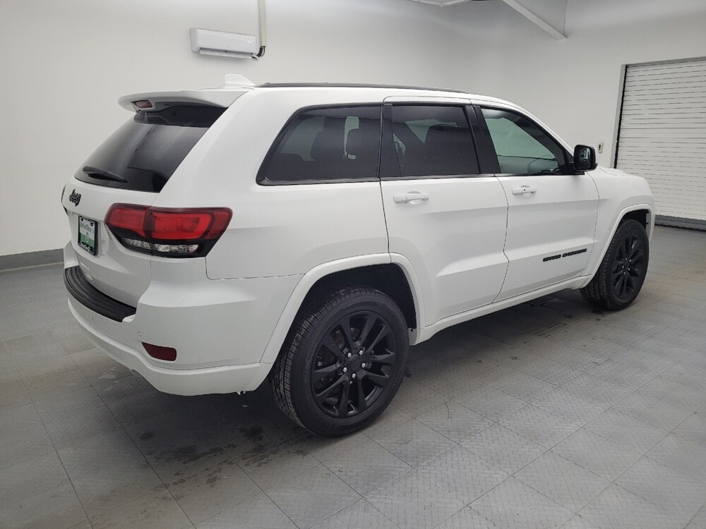 2019 Jeep Grand Cherokee in Miamisburg, OH 45342 - 18095330 10