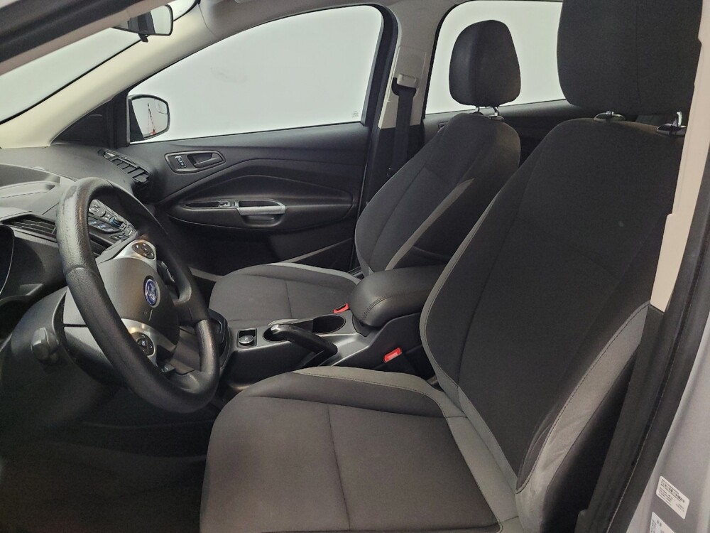 2016 Ford Escape in Montclair, CA 91763 - 18095336 17