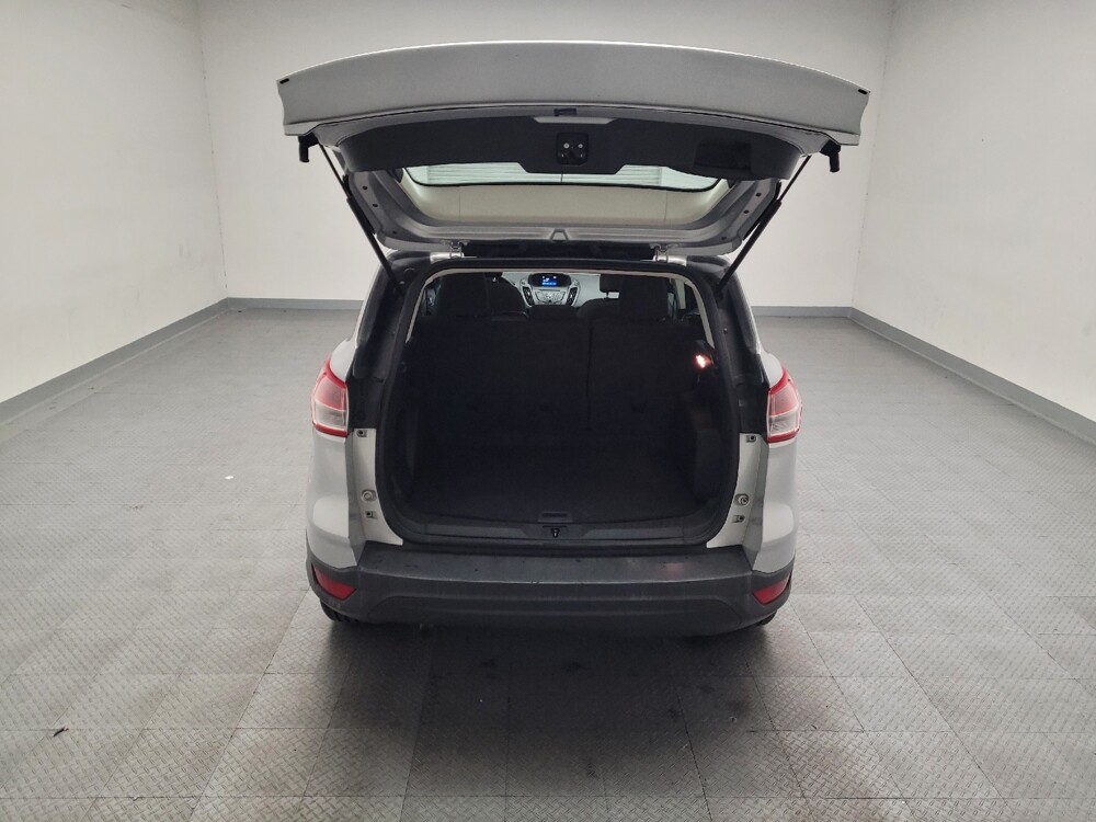 2016 Ford Escape in Montclair, CA 91763 - 18095336 29