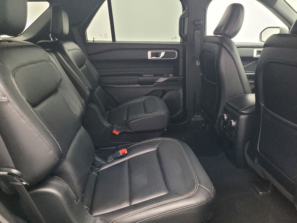 2020 Ford Explorer in Kissimmee, FL 34744 - 18095338 19