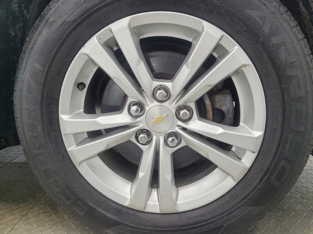 2017 Chevrolet Equinox in Ft Wayne, IN 46805 - 18095344 31