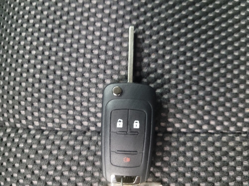 2017 Chevrolet Equinox in Ft Wayne, IN 46805 - 18095344 32