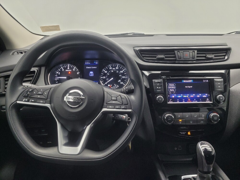 2020 Nissan Rogue Sport in Indianapolis, IN 46219 - 18095345 22