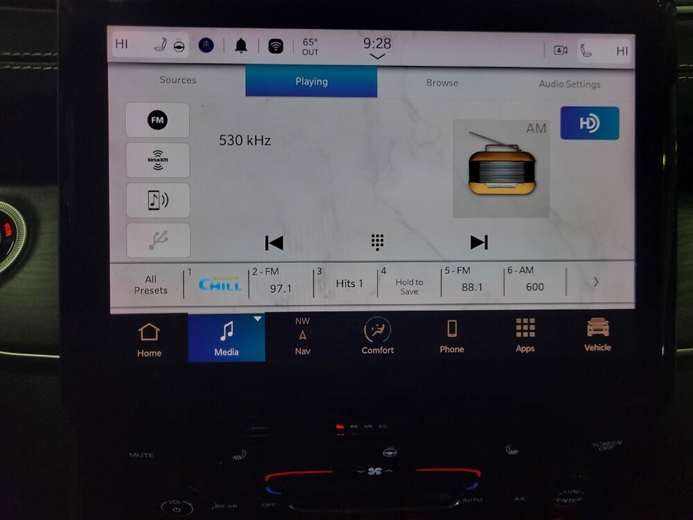 2022 Jeep Grand Cherokee L in Allentown, PA 18103 - 18095352 25