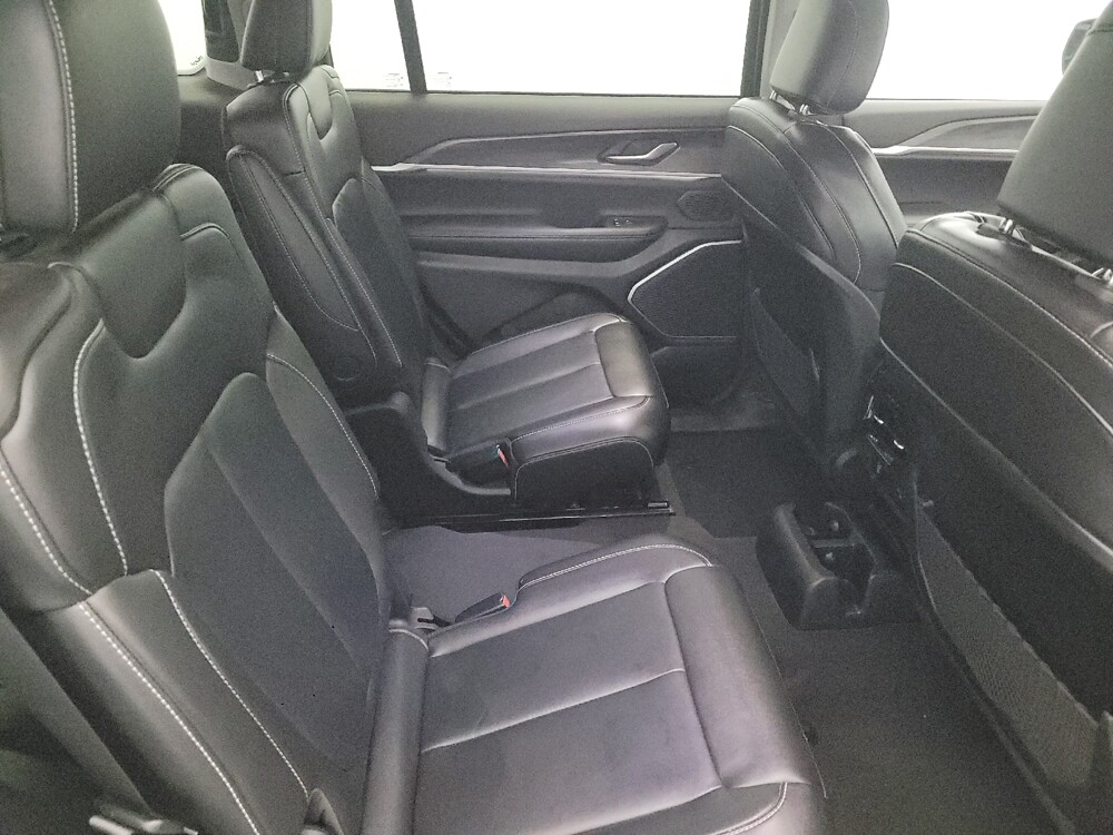 2022 Jeep Grand Cherokee L in Allentown, PA 18103 - 18095352 19