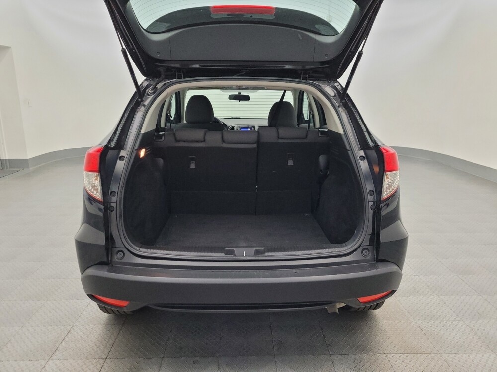 2021 Honda HR-V in Glendale, AZ 85301 - 18095355 29