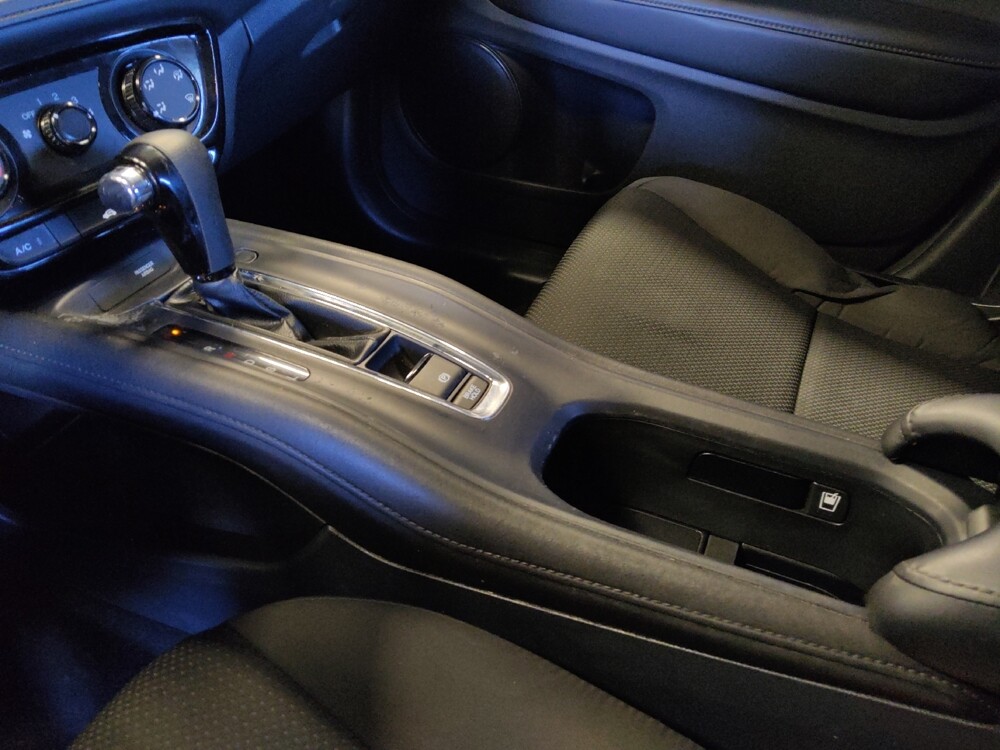 2021 Honda HR-V in Glendale, AZ 85301 - 18095355 26