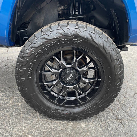 2017 Toyota Tacoma in Coeur d&amp;#039;Alene, ID 83815 - 18095361 9