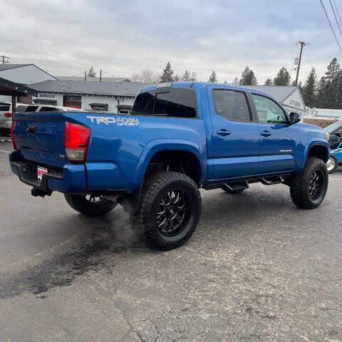 2017 Toyota Tacoma in Coeur d&amp;#039;Alene, ID 83815 - 18095361 5