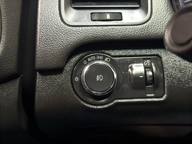 2015 Buick Regal in Burlington, WI 53105 - 18095363 30