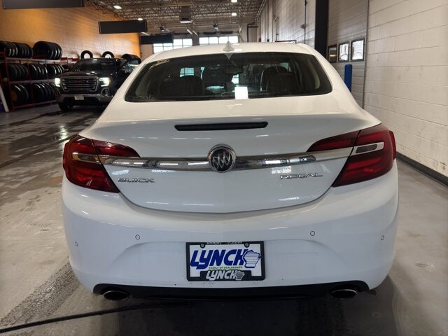 2015 Buick Regal in Burlington, WI 53105 - 18095363 4
