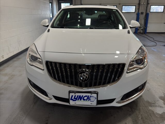 2015 Buick Regal in Burlington, WI 53105 - 18095363 8