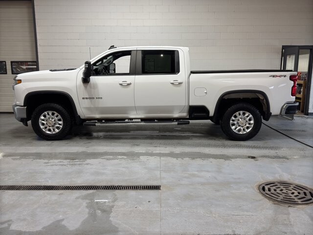 2021 Chevrolet Silverado 2500 in Burlington, WI 53105 - 18095365 2