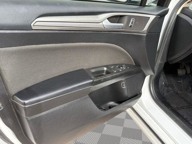 2018 Ford Fusion in Mesa, AZ 85212 - 18095366 13