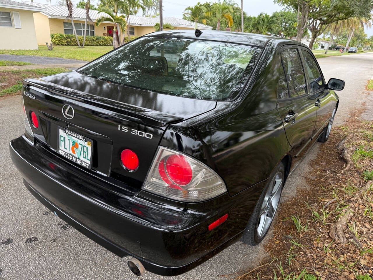 2003 Lexus IS 300 in Hollywood, FL 33023-1906 - 18095368 5