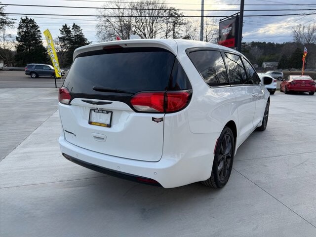 2020 Chrysler Pacifica in Knoxville, TN 37920 - 18095369 4