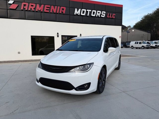 2020 Chrysler Pacifica in Knoxville, TN 37920 - 18095369