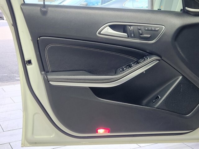 2017 Mercedes-Benz GLA 250 in Cinnaminson, NJ 08077 - 18095371 10