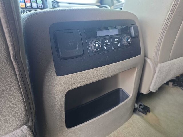 2017 GMC Yukon in Knoxville, TN 37912 - 18095376 18