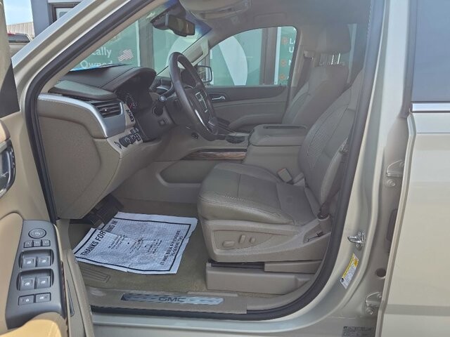 2017 GMC Yukon in Knoxville, TN 37912 - 18095376 6