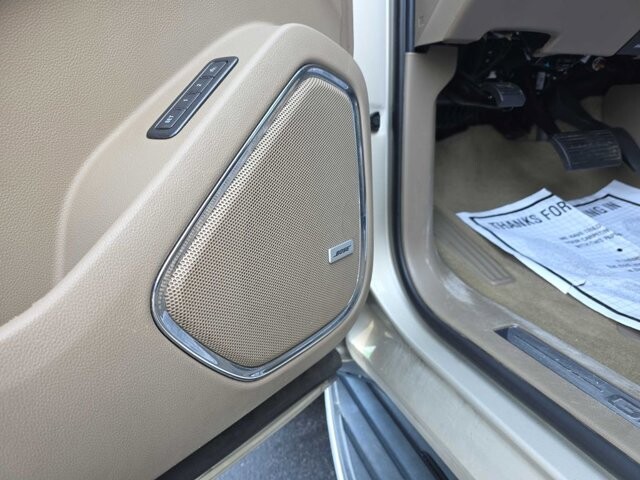 2017 GMC Yukon in Knoxville, TN 37912 - 18095376 8