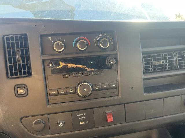 2011 Chevrolet Express 2500 in Blauvelt, NY 10913 - 18095392 13