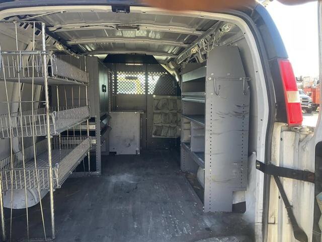 2011 Chevrolet Express 2500 in Blauvelt, NY 10913 - 18095392 16