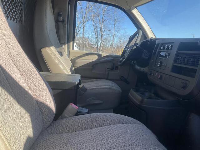 2011 Chevrolet Express 2500 in Blauvelt, NY 10913 - 18095392 18